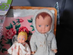 lot 30 3 dolls pkg b